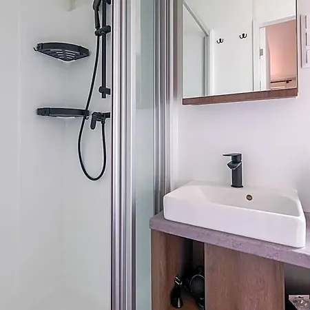 Gecko - A Beautiful Tiny House! Otel